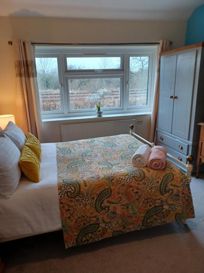 Stunning Homestay In Wolverhampton Bushbury Exterior photo
